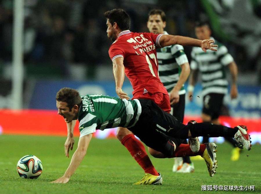 IM体育官方网-南特足球队备战关键战役，全力争胜