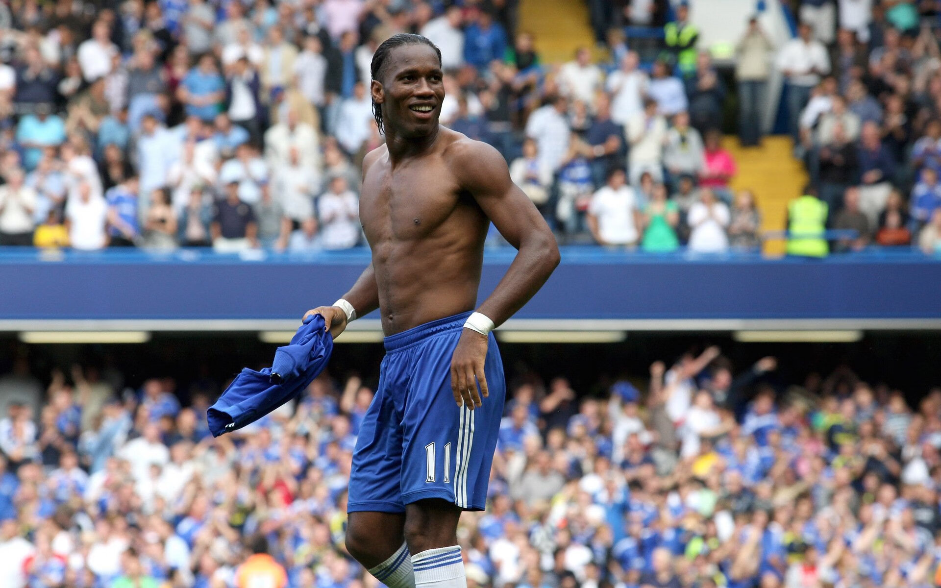 冰岛防线最后时刻崩塌,库尔图瓦神奇扑救助利物浦绝境逢生