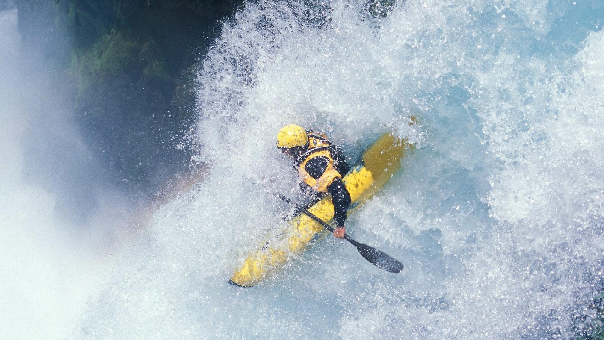 雷霆狂胜黄蜂，福克斯成为关键先生