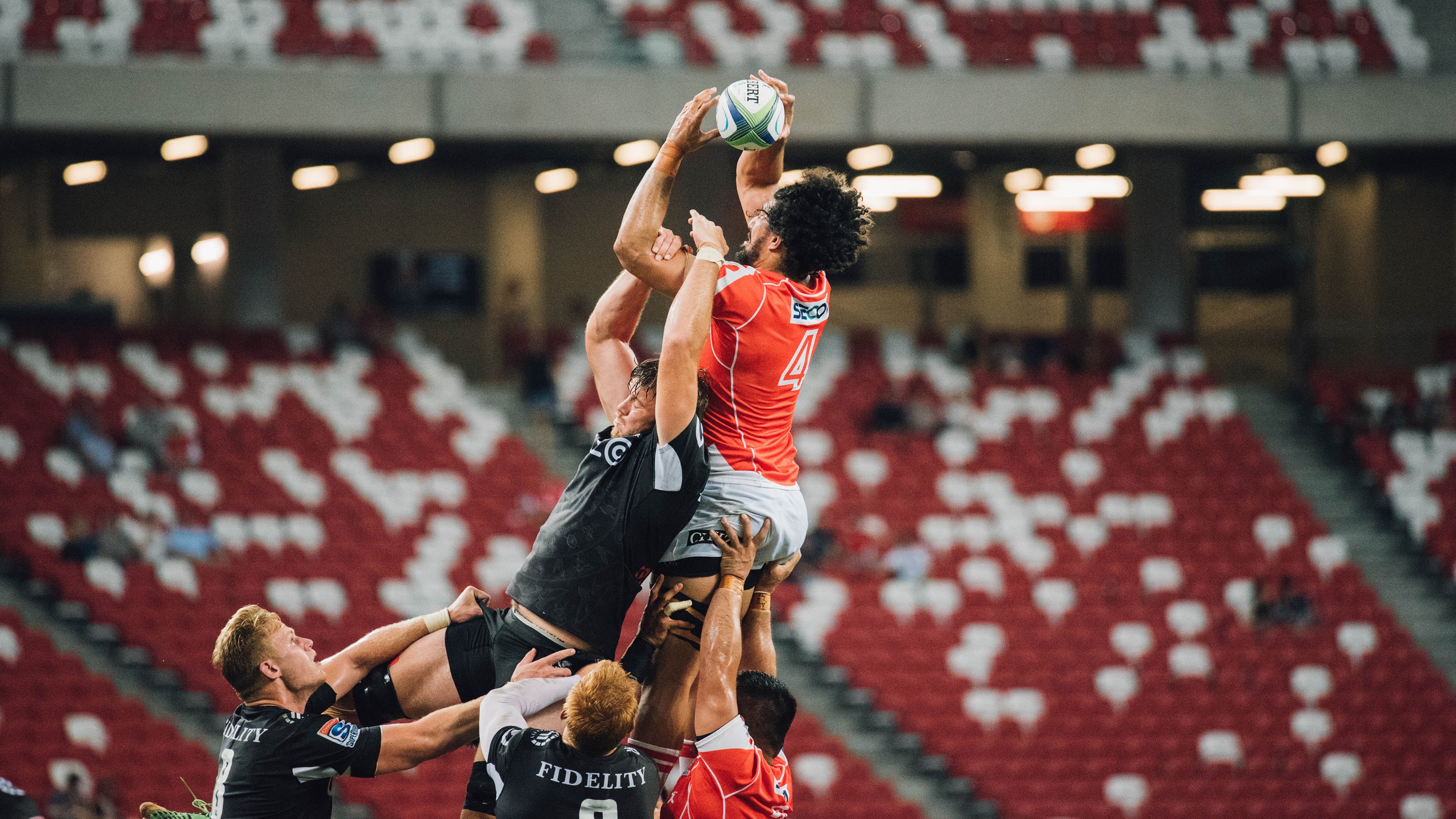 绿茵场上的爵士乐，当欧冠半决赛的战术纪律碾压篮球赛场的偶然性